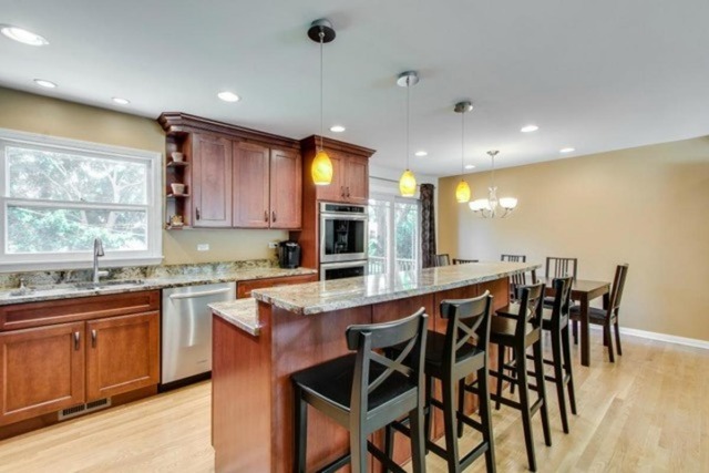 1109 E Juniper Ln, Mount Prospect, IL 60056 photo 9