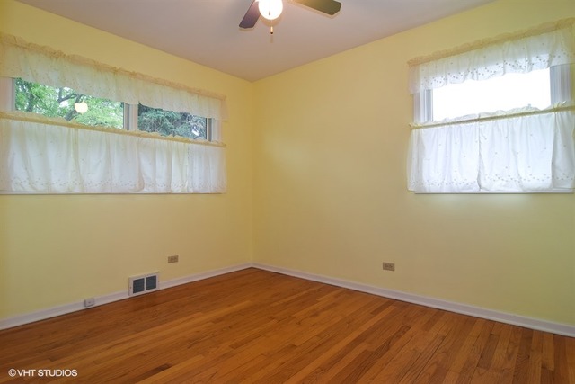 310 E Ardmore Ave, Roselle, IL 60172 photo 8