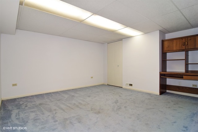 310 E Ardmore Ave, Roselle, IL 60172 photo 11