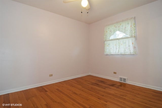 310 E Ardmore Ave, Roselle, IL 60172 photo 7
