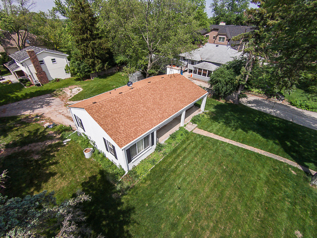 1411 Daly Rd, Wheaton, IL 60187 photo 3
