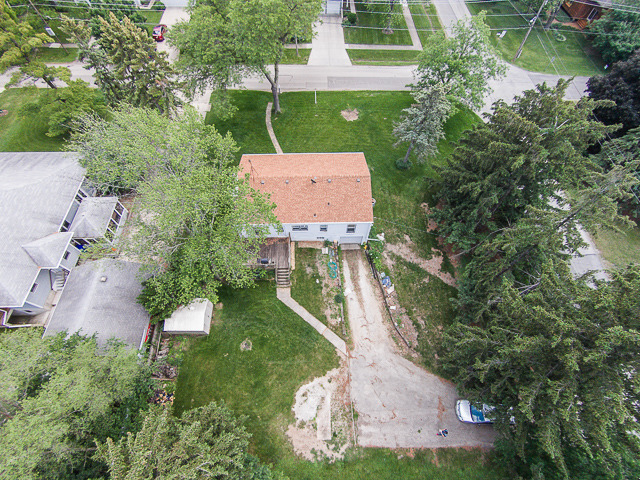 1411 Daly Rd, Wheaton, IL 60187 photo 5
