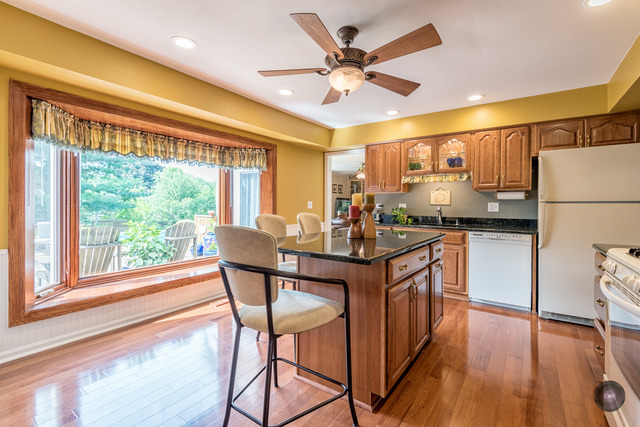 391 Cassin Rd, Naperville, IL 60565 photo 6