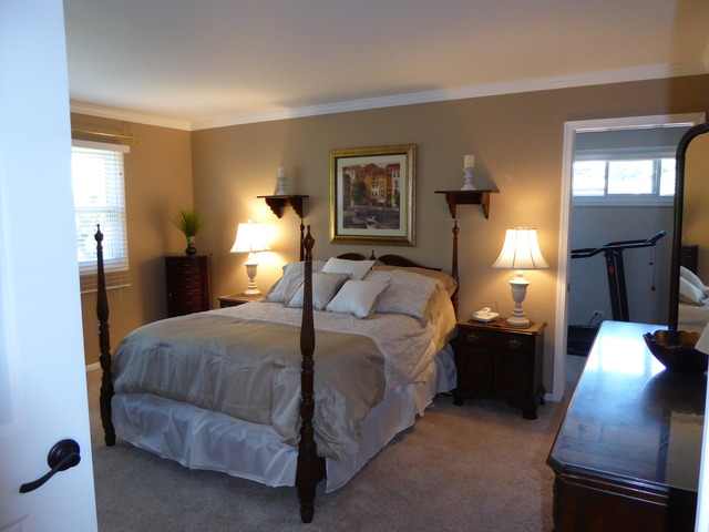 458 Farnham Ln, Wheaton, IL 60189 photo 13