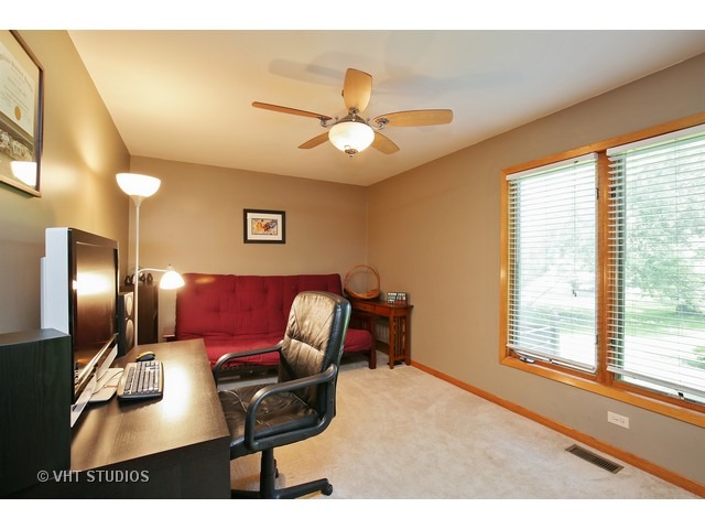 29 W531 Sunset Ridge Dr, Bartlett, IL 60103 photo 9