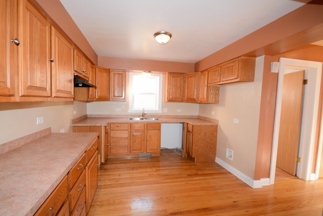 7310 W 58th St, Summit Argo, IL 60501 photo 9