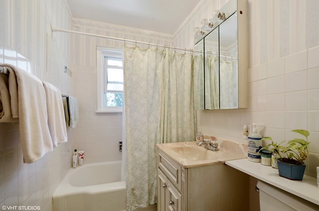 2001 Main St, Evanston, IL 60202 photo 8