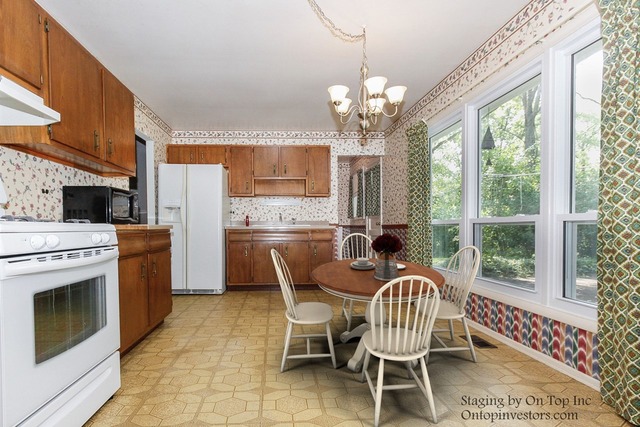 584 Durham Ct, Hoffman Estates, IL 60169 photo 6