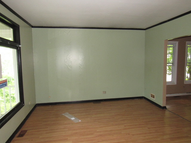 2452 Cochran St, Blue Island, IL 60406 photo 3