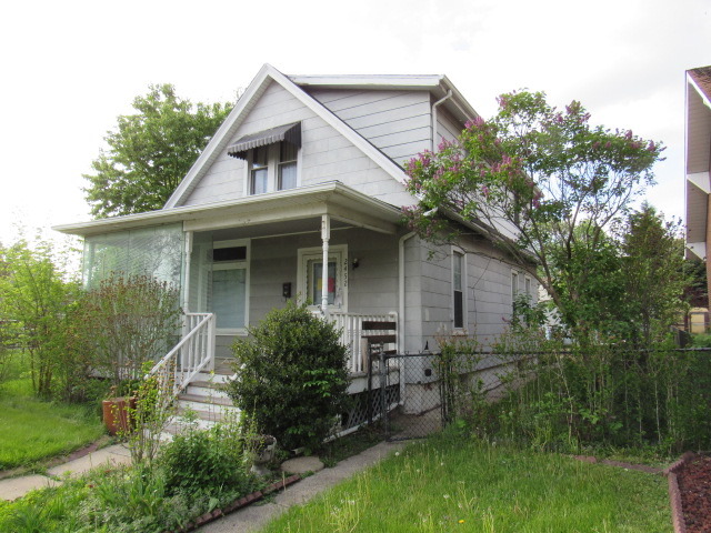 2452 Cochran St, Blue Island, IL 60406 photo 1