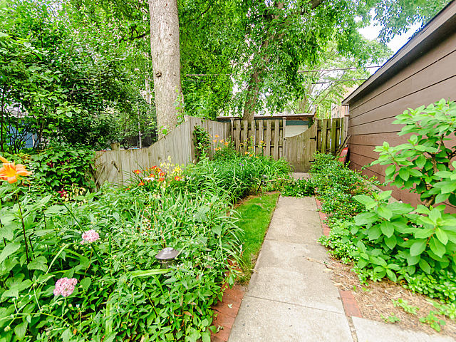 1421 Maple Ave, Evanston, IL 60201 photo 21