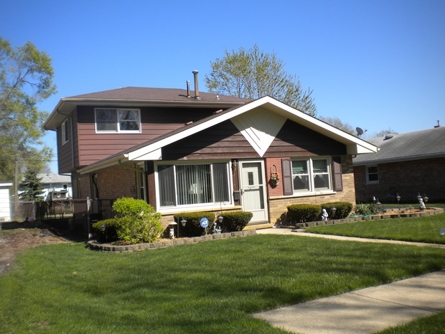 3017 Wallace Ave, Steger, IL 60475 photo 3