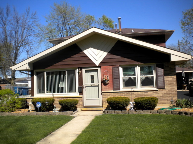 3017 Wallace Ave, Steger, IL 60475 photo 1