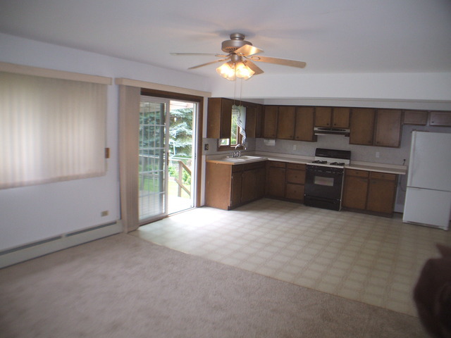 3615 Maple Ave, Mchenry, IL 60050 photo 3