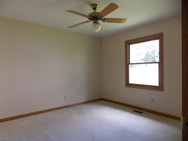 620 N Maple Ct, Elburn, IL 60119 photo 12