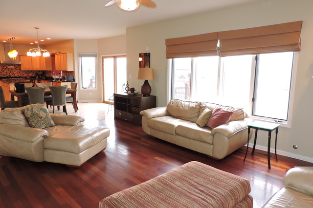 901 Warwick Dr, Matteson, IL 60443 photo 7