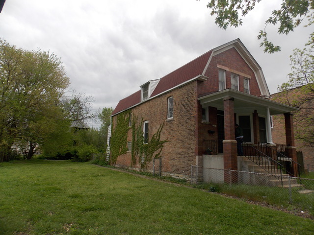 6341 S Champlain Ave, Chicago, IL 60637 photo 2