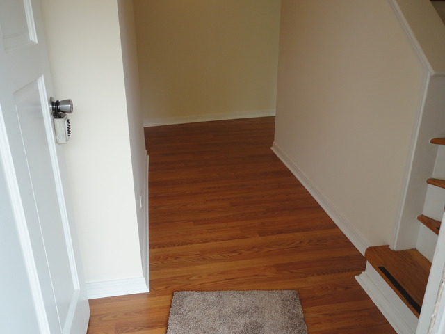 2065 Carleton Rd, Hoffman Estates, IL 60169 photo 3