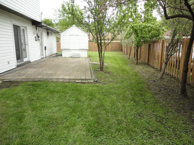 2065 Carleton Rd, Hoffman Estates, IL 60169 photo 25