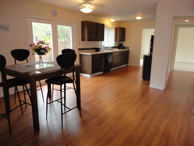 2065 Carleton Rd, Hoffman Estates, IL 60169 photo 6