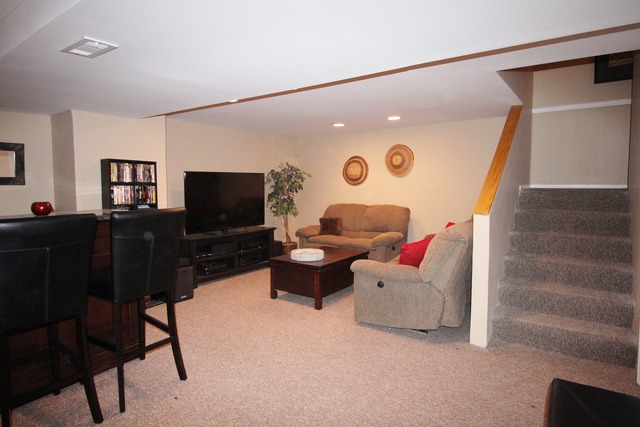 3441 Golfview Dr, Hazel Crest, IL 60429 photo 5