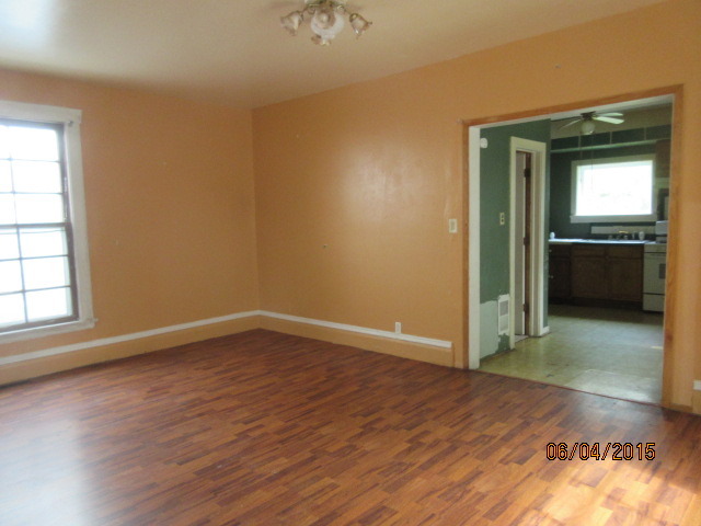 416 Addison St, Elgin, IL 60120 photo 5