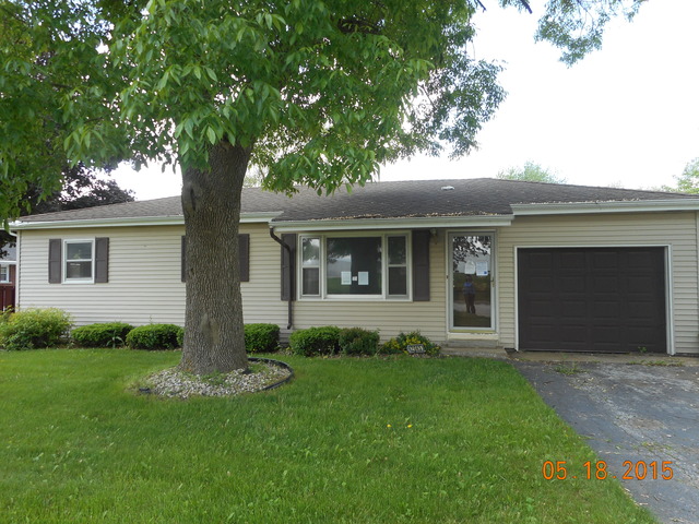 3045 Lowe Rd, Kankakee, IL 60901 photo 1