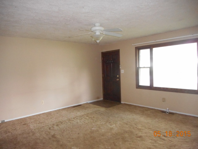 3045 Lowe Rd, Kankakee, IL 60901 photo 4