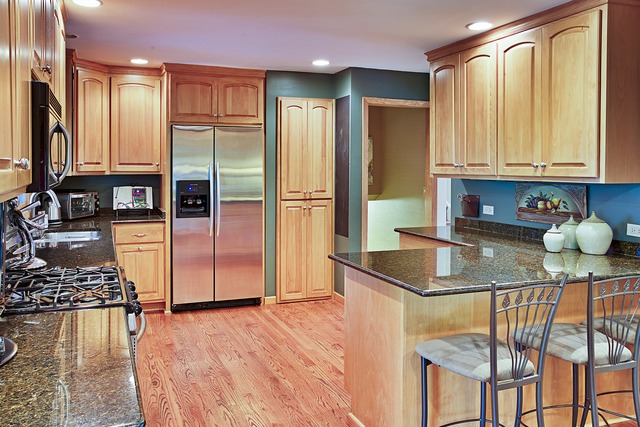 238 79th St, Willowbrook, IL 60527 photo 4
