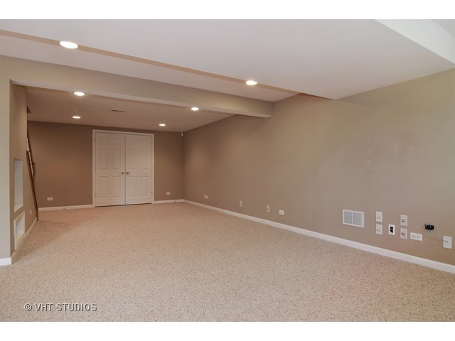 1150 Litchfield Ln, Bartlett, IL 60103 photo 10