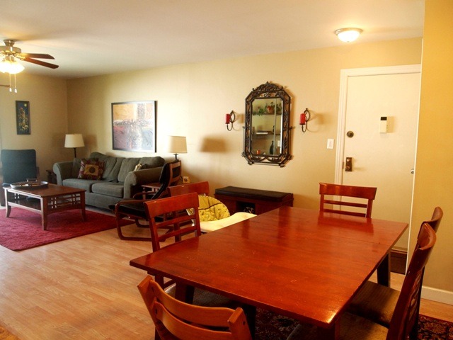 4517 Kings Walk Dr #2B, Rolling Meadows, IL 60008 photo 3
