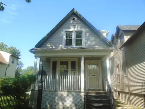 7522 S Champlain Ave, Chicago, IL 60619 photo 1