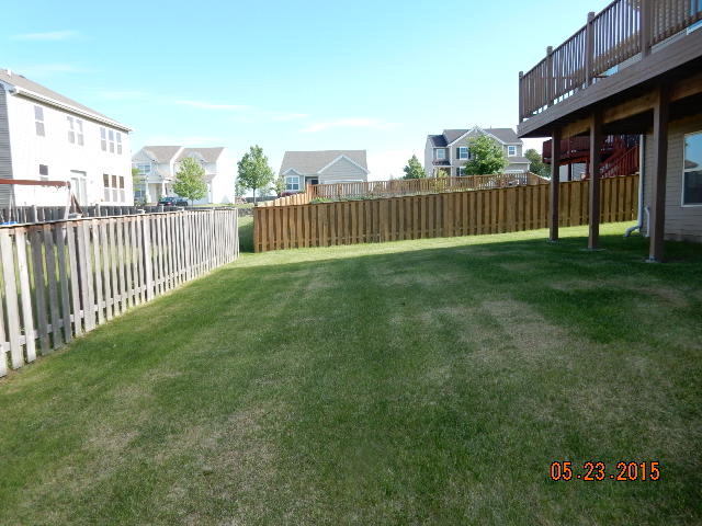 1617 Elysium Dr, Minooka, IL 60447 photo 2