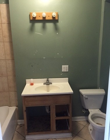 10615 S Champlain Ave, Chicago, IL 60628 photo 8