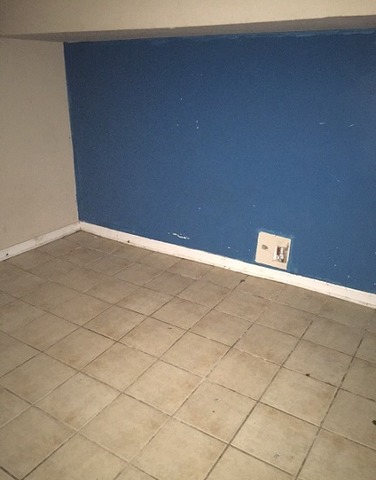10615 S Champlain Ave, Chicago, IL 60628 photo 5
