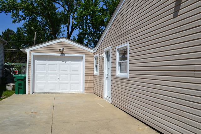 372 Sunset Ln, Wheeling, IL 60090 photo 2