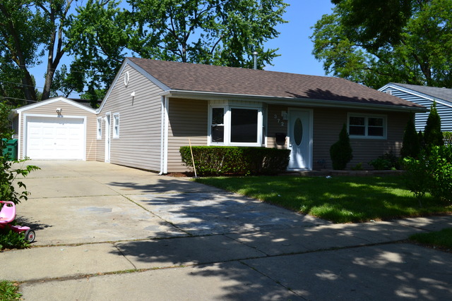 372 Sunset Ln, Wheeling, IL 60090 photo 1
