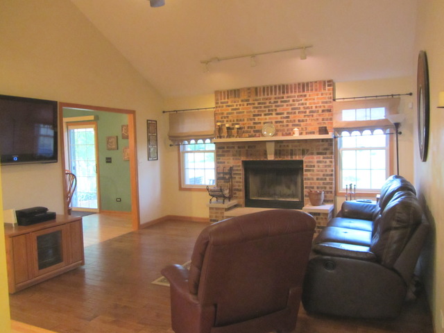 3986 E 2259th Rd, Serena, IL 60549 photo 5