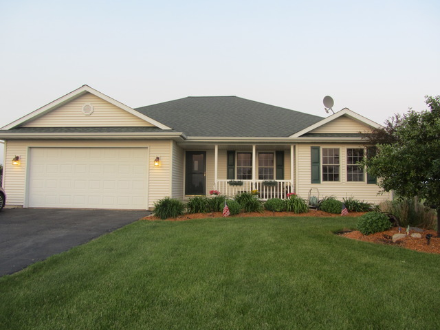 3986 E 2259th Rd, Serena, IL 60549 photo 1