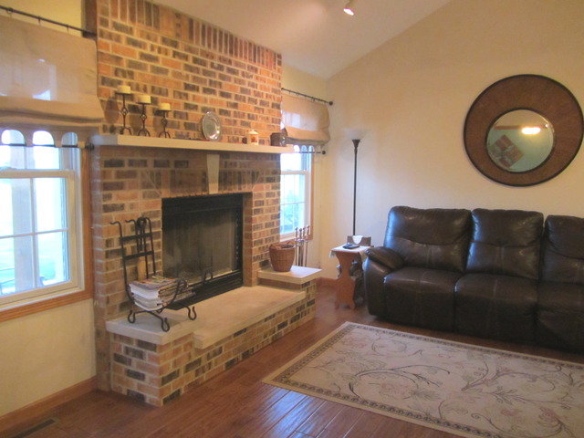 3986 E 2259th Rd, Serena, IL 60549 photo 4