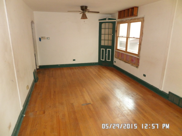 861 Walter Ave, Des Plaines, IL 60016 photo 4
