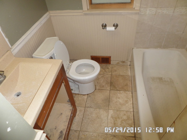 861 Walter Ave, Des Plaines, IL 60016 photo 6