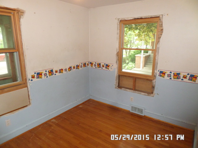 861 Walter Ave, Des Plaines, IL 60016 photo 5
