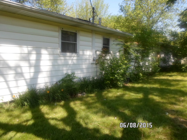 370 Lee St, Manhattan, IL 60442 photo 2