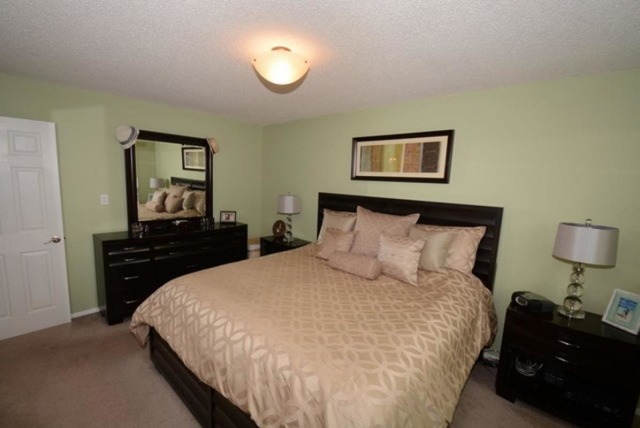 9209 Bumble Bee Dr #2d, Des Plaines, IL 60016 photo 9