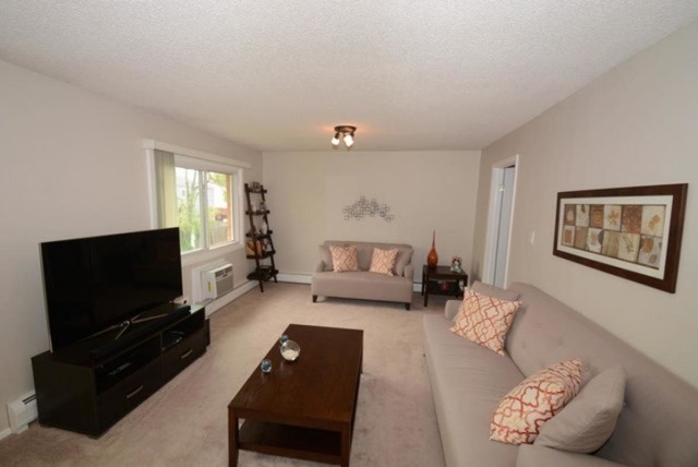 9209 Bumble Bee Dr #2d, Des Plaines, IL 60016 photo 2