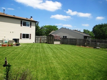 1235 Longford Cir, Elgin, IL 60120 photo 9