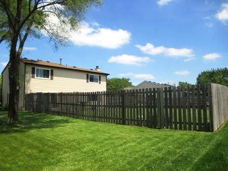 1235 Longford Cir, Elgin, IL 60120 photo 8