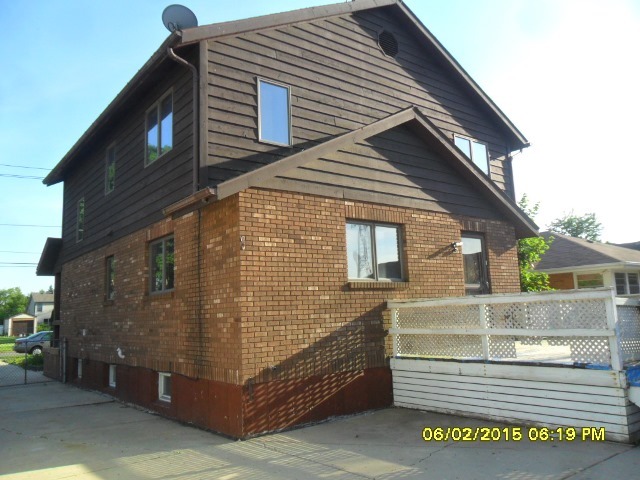 796 Stewart Ave, Elgin, IL 60120 photo 3