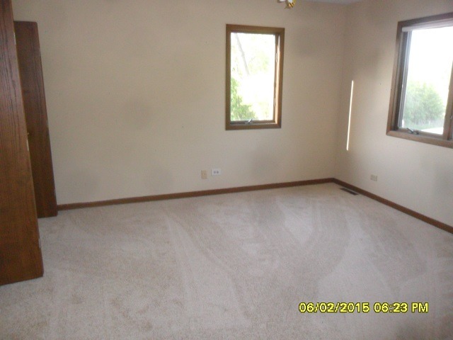 796 Stewart Ave, Elgin, IL 60120 photo 12